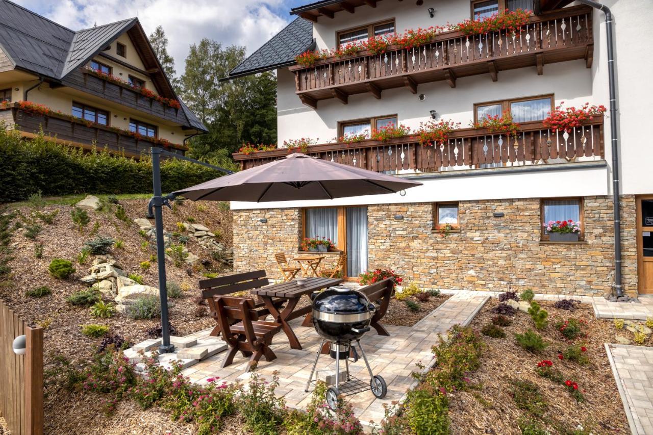 Pension George Spindleruv Mlyn Exterior photo